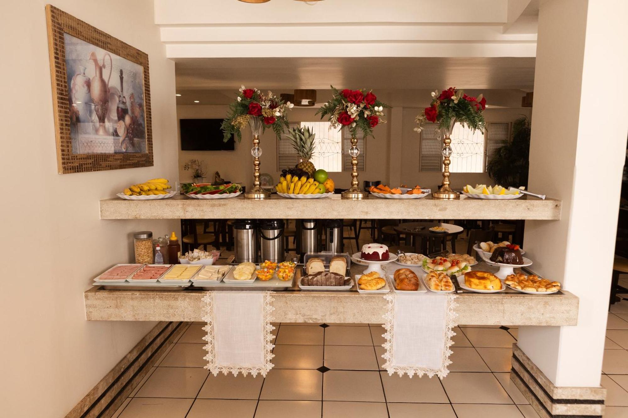 Colonial Palace Hotel Pará de Minas Kültér fotó